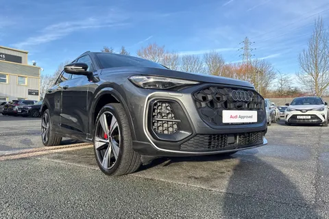 PN75FPZ Audi Q5 SUV Edition 1 TDI quattro 204 PS S tronic Thumbnail #27