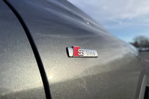 PN75FPZ Audi Q5 SUV Edition 1 TDI quattro 204 PS S tronic Thumbnail #31