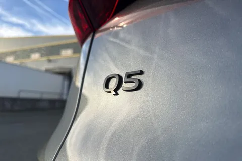 PN75FPZ Audi Q5 SUV Edition 1 TDI quattro 204 PS S tronic Thumbnail #33