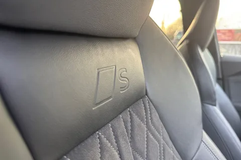 PN75FPZ Audi Q5 SUV Edition 1 TDI quattro 204 PS S tronic Thumbnail #45