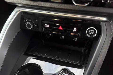 PN75FPZ Audi Q5 SUV Edition 1 TDI quattro 204 PS S tronic Thumbnail #49