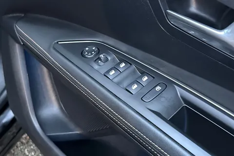 WN70OSV PEUGEOT 3008 1.5 BlueHDi GT Line Premium EAT Euro 6 (s/s) 5dr Thumbnail #22