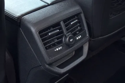 WN70OSV PEUGEOT 3008 1.5 BlueHDi GT Line Premium EAT Euro 6 (s/s) 5dr Thumbnail #34