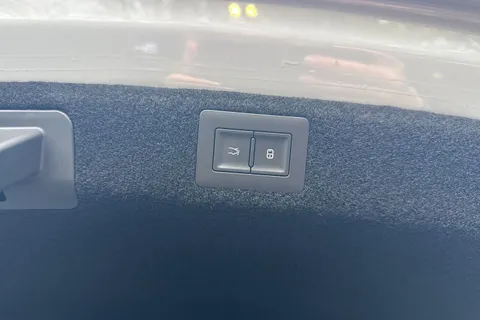 DN75PXS BYD SEAL 82.5kWh Design Auto 4dr Thumbnail #30