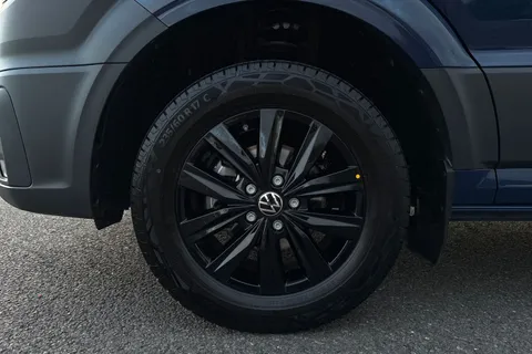 DC75BWZ Volkswagen Crafter CR35 Panel van Commerce Plus MWB 140 PS 2.0 TDI 6sp Man - MY25/LED's/Camera Thumbnail #12