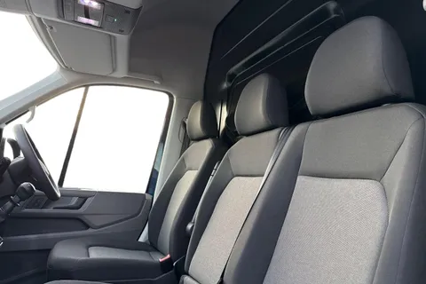 DC75BWZ Volkswagen Crafter CR35 Panel van Commerce Plus MWB 140 PS 2.0 TDI 6sp Man - MY25/LED's/Camera Thumbnail #15