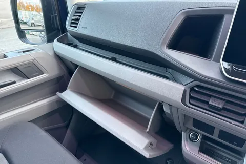 DC75BWZ Volkswagen Crafter CR35 Panel van Commerce Plus MWB 140 PS 2.0 TDI 6sp Man - MY25/LED's/Camera Thumbnail #35