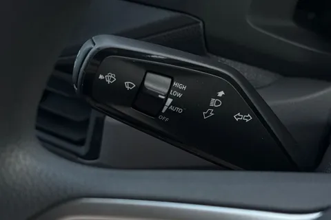 DC75BWZ Volkswagen Crafter CR35 Panel van Commerce Plus MWB 140 PS 2.0 TDI 6sp Man - MY25/LED's/Camera Thumbnail #39