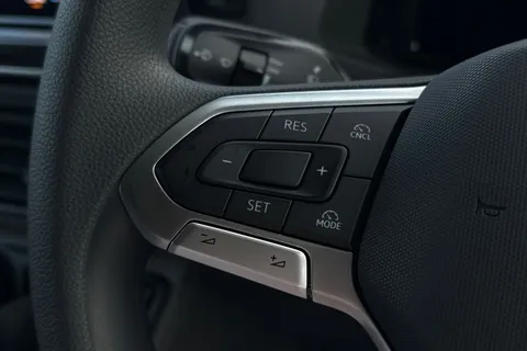 DC75BWZ Volkswagen Crafter CR35 Panel van Commerce Plus MWB 140 PS 2.0 TDI 6sp Man - MY25/LED's/Camera Thumbnail #40