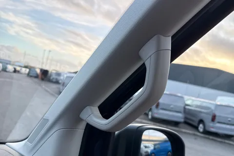 DC75BWZ Volkswagen Crafter CR35 Panel van Commerce Plus MWB 140 PS 2.0 TDI 6sp Man - MY25/LED's/Camera Thumbnail #43