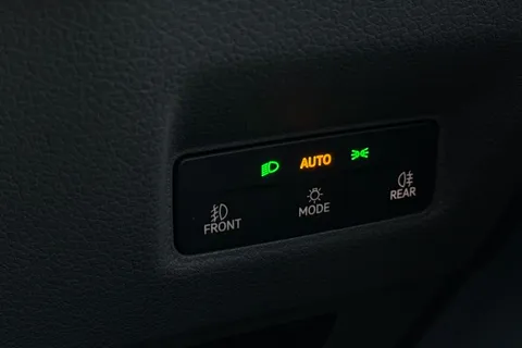 DC75BWZ Volkswagen Crafter CR35 Panel van Commerce Plus MWB 140 PS 2.0 TDI 6sp Man - MY25/LED's/Camera Thumbnail #44