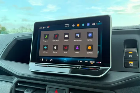 DC75BWZ Volkswagen Crafter CR35 Panel van Commerce Plus MWB 140 PS 2.0 TDI 6sp Man - MY25/LED's/Camera Thumbnail #48