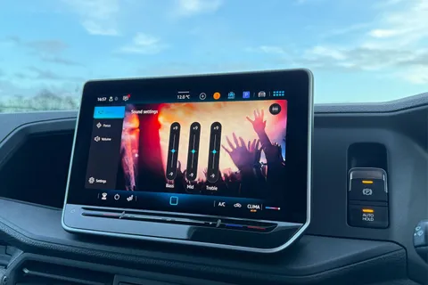 DC75BWZ Volkswagen Crafter CR35 Panel van Commerce Plus MWB 140 PS 2.0 TDI 6sp Man - MY25/LED's/Camera Thumbnail #57