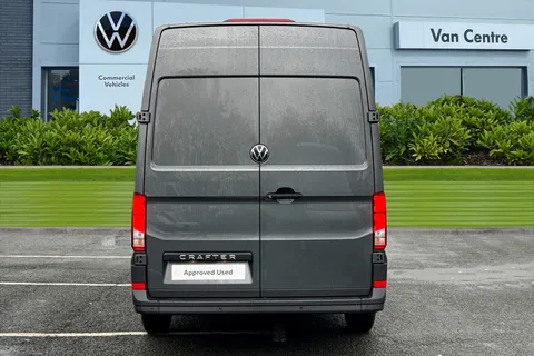 CX75JXK Volkswagen Crafter 2.0 TDI CR35 Commerce FWD MWB High Roof Euro 6 (s/s) 5dr Thumbnail #5