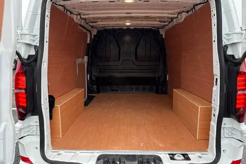 CX25LLO Volkswagen Transporter 2.0 TDI T32 Commerce Plus FWD SWB Euro 6 (s/s) 5dr Thumbnail #7