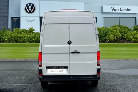 CX75JXL Volkswagen Crafter 2.0 TDI CR30 Commerce FWD MWB High Roof Euro 6 (s/s) 5dr Thumbnail #5