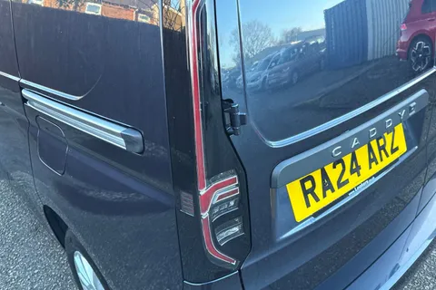 RA24ARZ Volkswagen Caddy 2.0 TDI C20 Commerce Pro SWB Euro 6 (s/s) 5dr Thumbnail #8