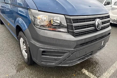 CX75JXS Volkswagen Crafter 2.0 TDI CR35 Commerce FWD LWB High Roof Euro 6 (s/s) 5dr Thumbnail #9
