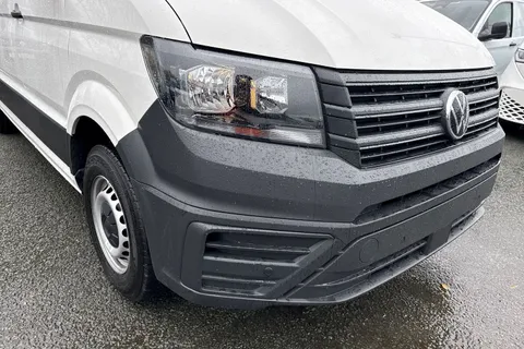 CX75JXL Volkswagen Crafter 2.0 TDI CR30 Commerce FWD MWB High Roof Euro 6 (s/s) 5dr Thumbnail #9