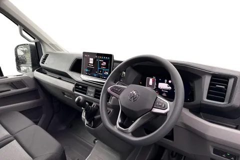 CX75JWD Volkswagen Crafter 2.0 TDI CR35 Commerce FWD MWB High Roof Euro 6 (s/s) 5dr Thumbnail #14