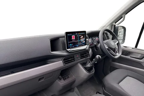 CX75JXL Volkswagen Crafter 2.0 TDI CR30 Commerce FWD MWB High Roof Euro 6 (s/s) 5dr Thumbnail #15