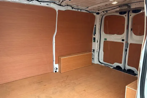 CX25LLO Volkswagen Transporter 2.0 TDI T32 Commerce Plus FWD SWB Euro 6 (s/s) 5dr Thumbnail #19