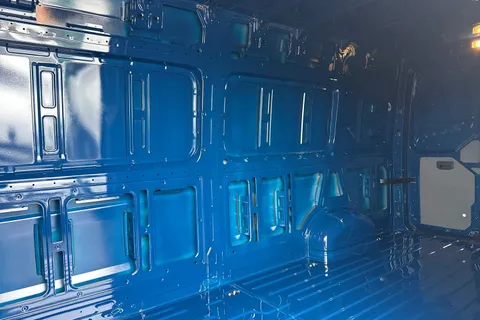 CX75JXS Volkswagen Crafter 2.0 TDI CR35 Commerce FWD LWB High Roof Euro 6 (s/s) 5dr Thumbnail #19