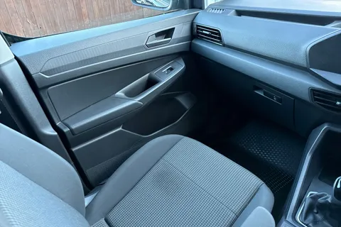 RA24ARZ Volkswagen Caddy 2.0 TDI C20 Commerce Pro SWB Euro 6 (s/s) 5dr Thumbnail #20