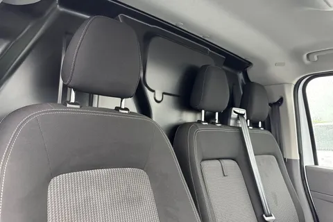 CX25LLO Volkswagen Transporter 2.0 TDI T32 Commerce Plus FWD SWB Euro 6 (s/s) 5dr Thumbnail #24