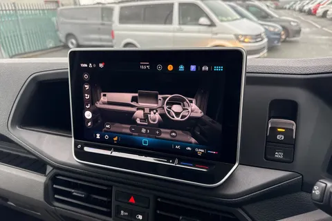 CX75JVY Volkswagen Crafter 2.0 TDI CR35 Commerce Plus Panel Van 5dr Diesel Manual FWD MWB High Roof Euro 6 (s/s) (140 ps) Thumbnail #22