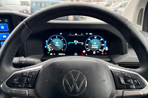 CX25LLO Volkswagen Transporter 2.0 TDI T32 Commerce Plus FWD SWB Euro 6 (s/s) 5dr Thumbnail #29