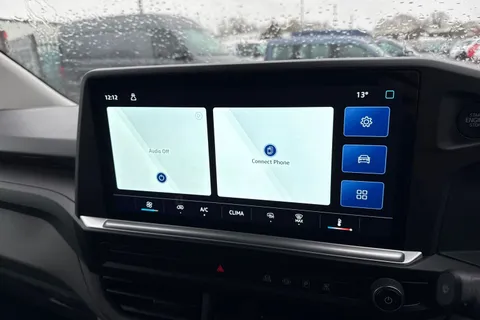 CX25LLO Volkswagen Transporter 2.0 TDI T32 Commerce Plus FWD SWB Euro 6 (s/s) 5dr Thumbnail #31