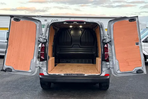 BW25AVX Volkswagen Transporter 2.0 TDI 150 Commerce Plus Van Auto-Off Road Styling Thumbnail #42