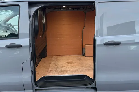 BW25AVX Volkswagen Transporter 2.0 TDI 150 Commerce Plus Van Auto-Off Road Styling Thumbnail #51
