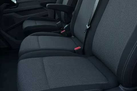 BW25AVX Volkswagen Transporter 2.0 TDI 150 Commerce Plus Van Auto-Off Road Styling Thumbnail #53