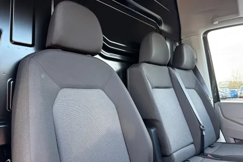 23 of 57 for Volkswagen Crafter CR30 Commerce MWB 140 PS FWD - MY25/Bus Pack/Rear Camera/Step