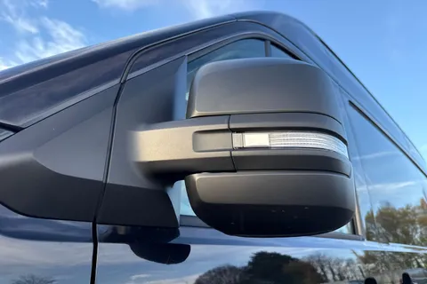 26 of 57 for Volkswagen Crafter CR30 Commerce MWB 140 PS FWD - MY25/Bus Pack/Rear Camera/Step