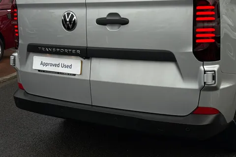 BG25EDR Volkswagen Transporter 2.0 TDI 150 Commerce Plus Van Auto Thumbnail #39