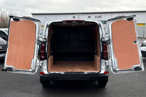 BG25EDR Volkswagen Transporter 2.0 TDI 150 Commerce Plus Van Auto Thumbnail #42