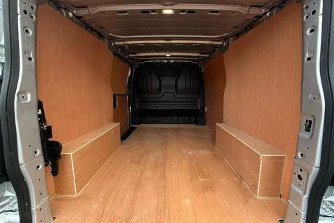 BG25EDR Volkswagen Transporter 2.0 TDI 150 Commerce Plus Van Auto Thumbnail #44