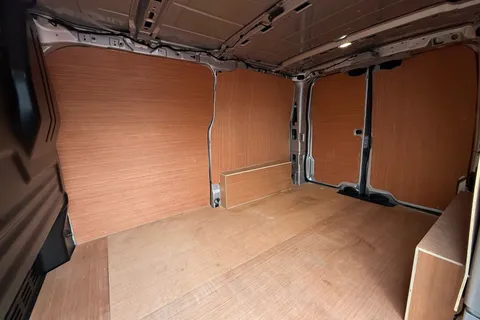 BG25EDR Volkswagen Transporter 2.0 TDI 150 Commerce Plus Van Auto Thumbnail #47