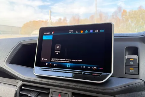 46 of 57 for Volkswagen Crafter CR30 Commerce MWB 140 PS FWD - MY25/Bus Pack/Rear Camera/Step