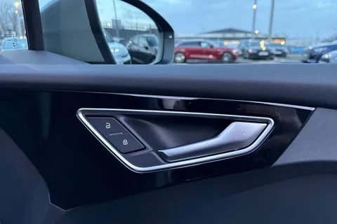 SN73BAW Audi Q4 e-tron Q4  S line 40 e-tron  150,00 kW Thumbnail #18