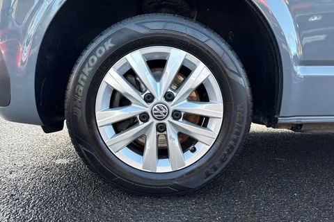 BL70PZU Volkswagen Transporter 2.0TDI 110ps T28 Highline BMT SWB-NO VAT Thumbnail #9