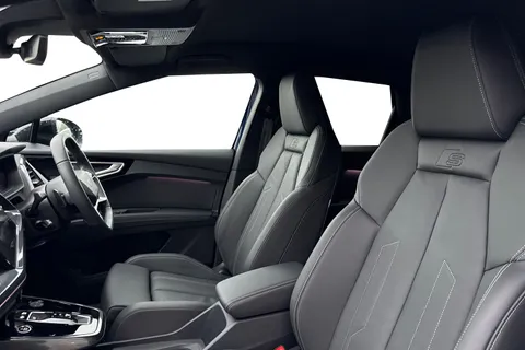 PX75KKU Audi Q4 e-tron Q4  Black Edition 35 e-tron  125,00 kW Thumbnail #16