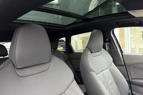 PX75KME Audi Q3 SUV S line TFSI 150 PS S tronic Thumbnail #24