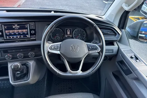 BL70PZU Volkswagen Transporter 2.0TDI 110ps T28 Highline BMT SWB-NO VAT Thumbnail #17