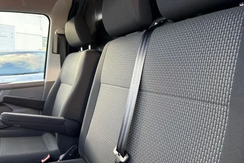BL70PZU Volkswagen Transporter 2.0TDI 110ps T28 Highline BMT SWB-NO VAT Thumbnail #18