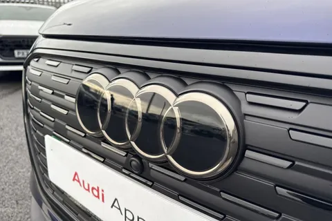 PX75KKU Audi Q4 e-tron Q4  Black Edition 35 e-tron  125,00 kW Thumbnail #25