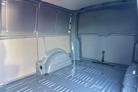 BL70PZU Volkswagen Transporter 2.0TDI 110ps T28 Highline BMT SWB-NO VAT Thumbnail #34